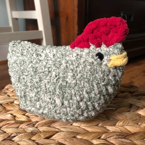 Handmade Crochet Speckled Country Chicken (multiple Colors) - Picture 6 of 9